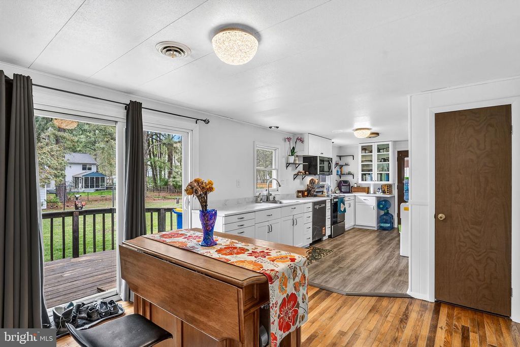 Image 17 of property listing at 132 PENNICK DR, Stevensville, MD 21666