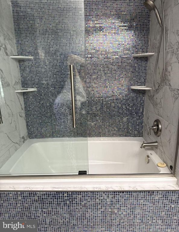 Image 19 of property listing at 132 PENNICK DR, Stevensville, MD 21666