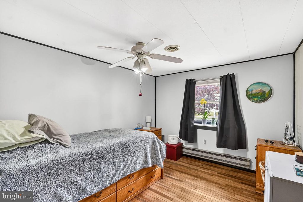 Image 20 of property listing at 132 PENNICK DR, Stevensville, MD 21666