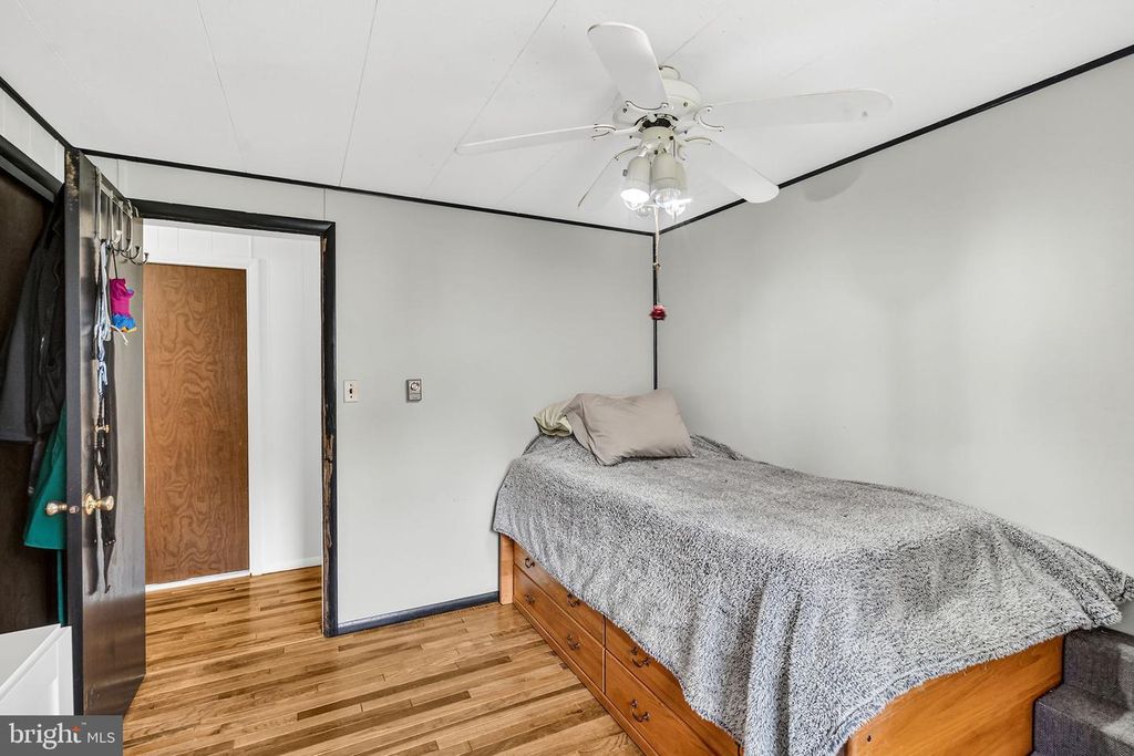 Image 21 of property listing at 132 PENNICK DR, Stevensville, MD 21666