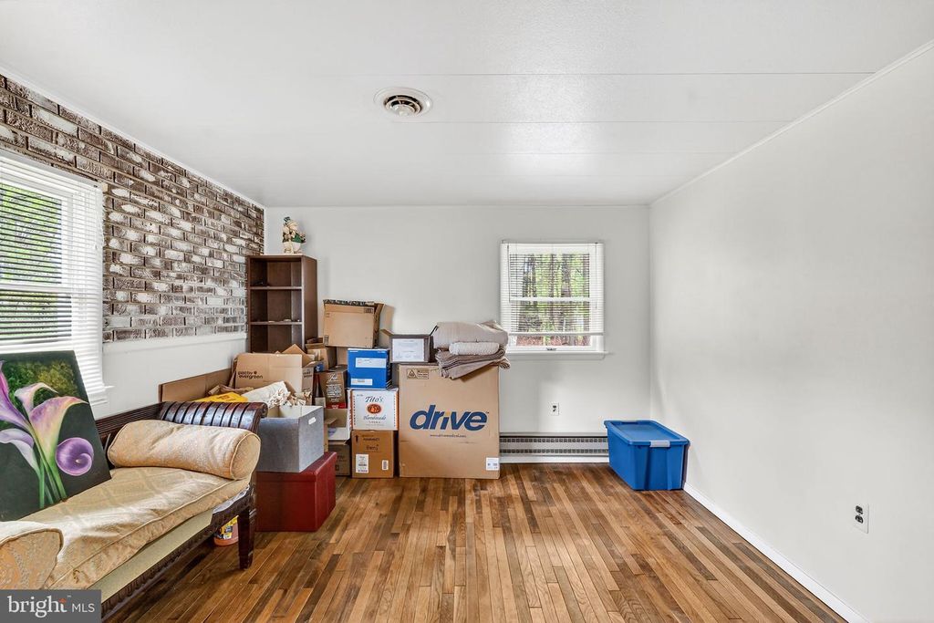 Image 23 of property listing at 132 PENNICK DR, Stevensville, MD 21666