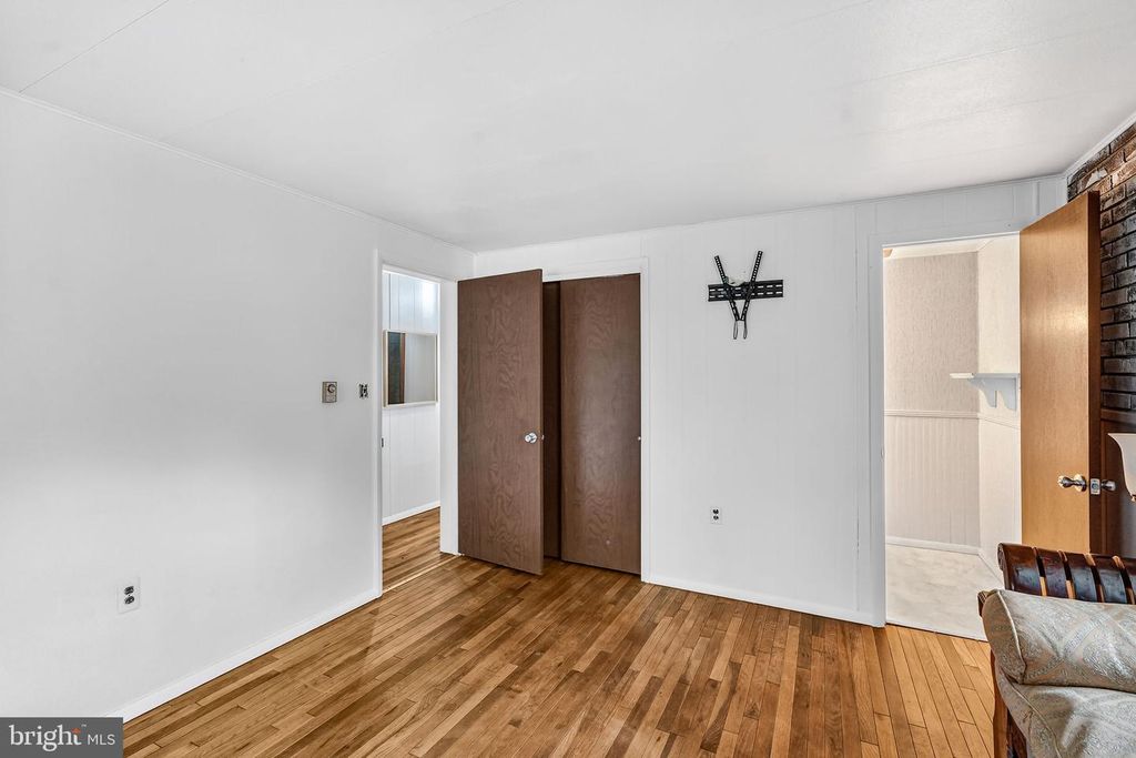 Image 24 of property listing at 132 PENNICK DR, Stevensville, MD 21666