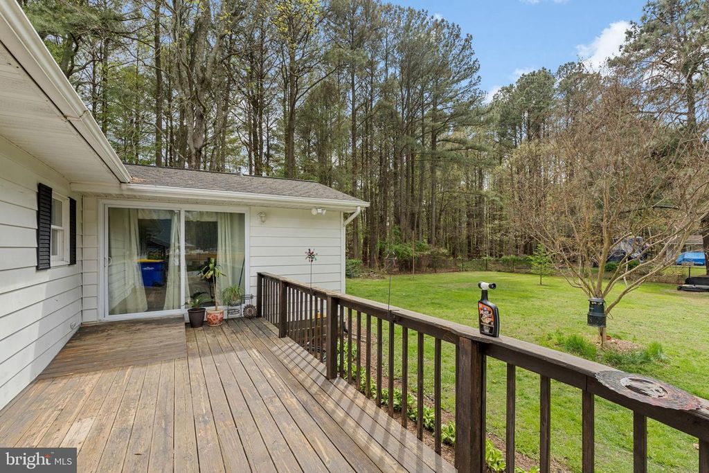 Image 36 of property listing at 132 PENNICK DR, Stevensville, MD 21666