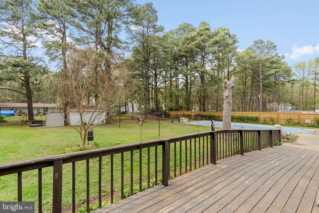 Image 38 of property listing at 132 PENNICK DR, Stevensville, MD 21666