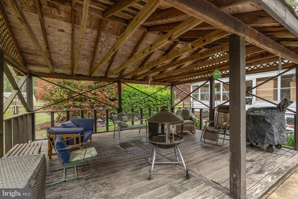 Image 41 of property listing at 132 PENNICK DR, Stevensville, MD 21666