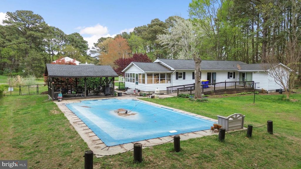 Image 51 of property listing at 132 PENNICK DR, Stevensville, MD 21666