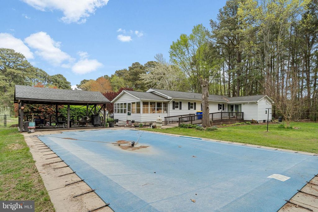 Image 58 of property listing at 132 PENNICK DR, Stevensville, MD 21666