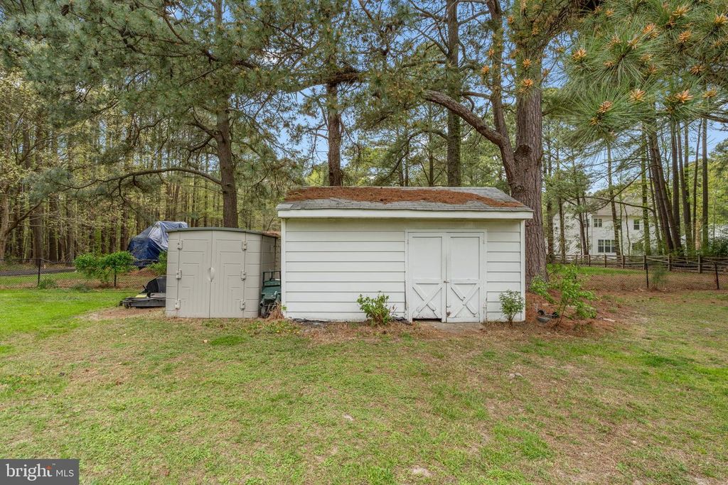 Image 60 of property listing at 132 PENNICK DR, Stevensville, MD 21666
