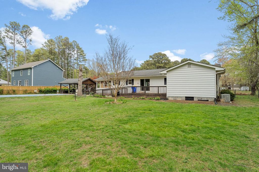 Image 61 of property listing at 132 PENNICK DR, Stevensville, MD 21666