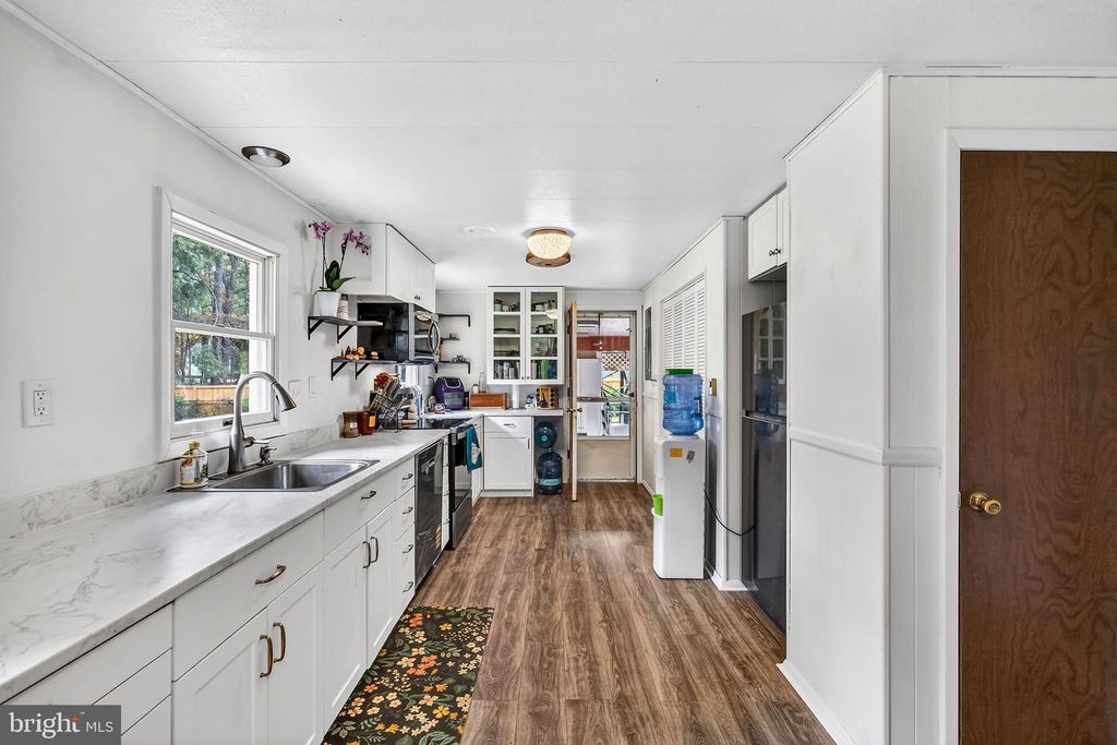 Image 8 of property listing at 132 PENNICK DR, Stevensville, MD 21666