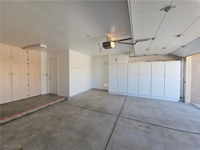 8801 Pennystone Avenue, Las Vegas, NV 89134