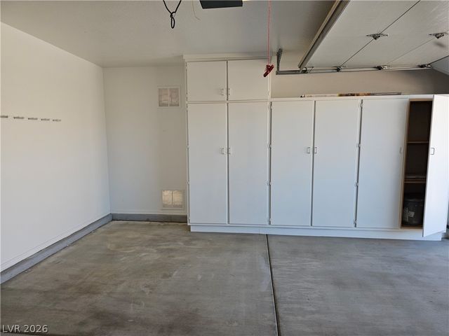 8801 Pennystone Avenue, Las Vegas, NV 89134