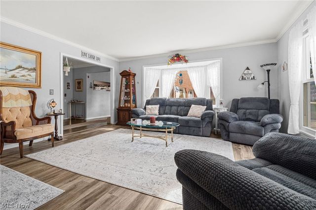 1200 Briarview Avenue NW, North Canton, OH 44720