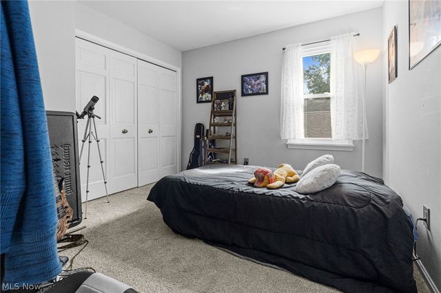 1200 Briarview Avenue NW, North Canton, OH 44720