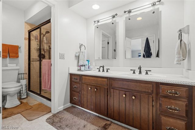 1200 Briarview Avenue NW, North Canton, OH 44720