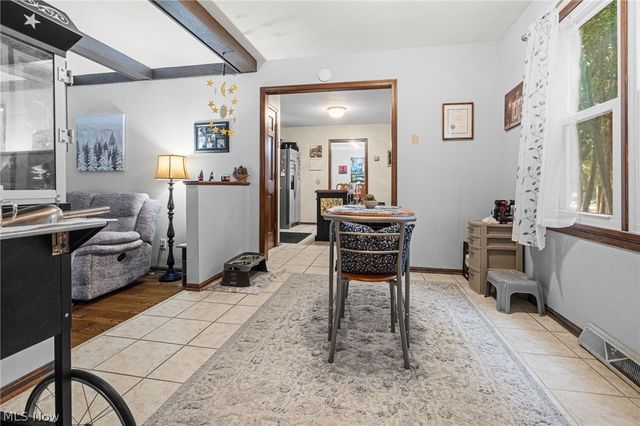 1200 Briarview Avenue NW, North Canton, OH 44720