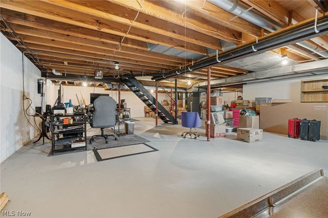 1200 Briarview Avenue NW, North Canton, OH 44720