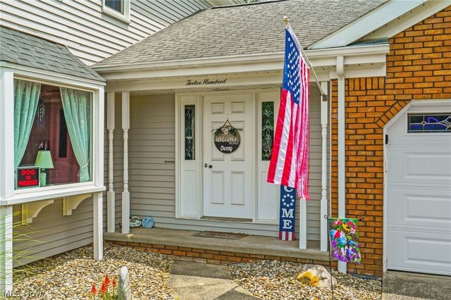 1200 Briarview Avenue NW, North Canton, OH 44720