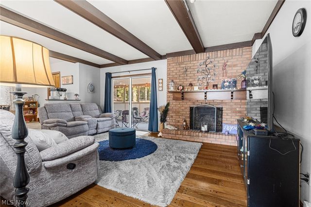 1200 Briarview Avenue NW, North Canton, OH 44720