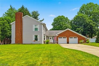 1200 Briarview Avenue NW, North Canton, OH 44720