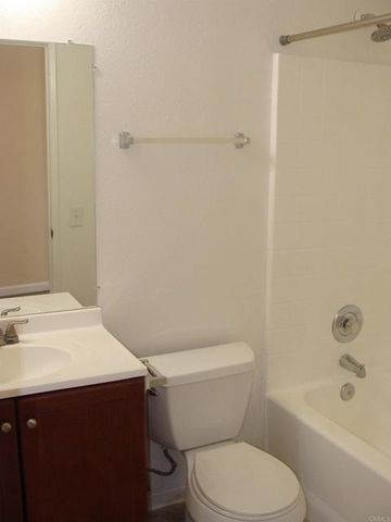 12652 Julian Ave, Lakeside, CA 92040