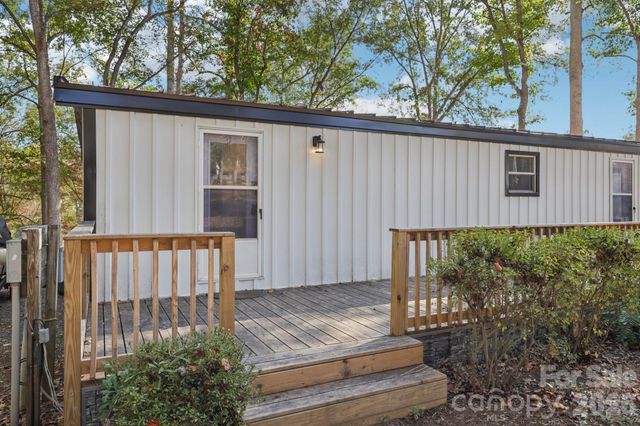 1269 Eastcreek Road, Fort Lawn, SC 29714