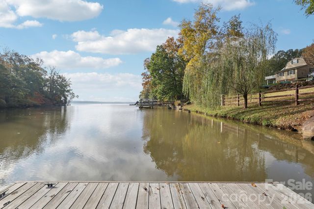1269 Eastcreek Road, Fort Lawn, SC 29714