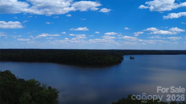 1269 Eastcreek Road, Fort Lawn, SC 29714