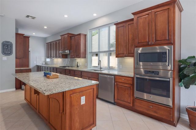 2279 Fernspring DR, Round Rock, TX 78665