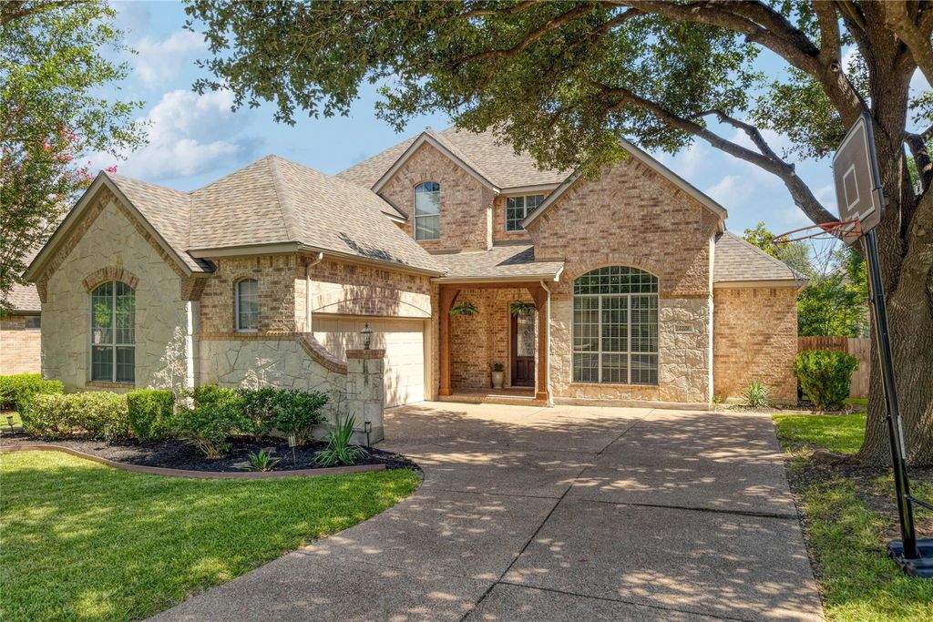 2279 Fernspring DR, Round Rock, TX 78665