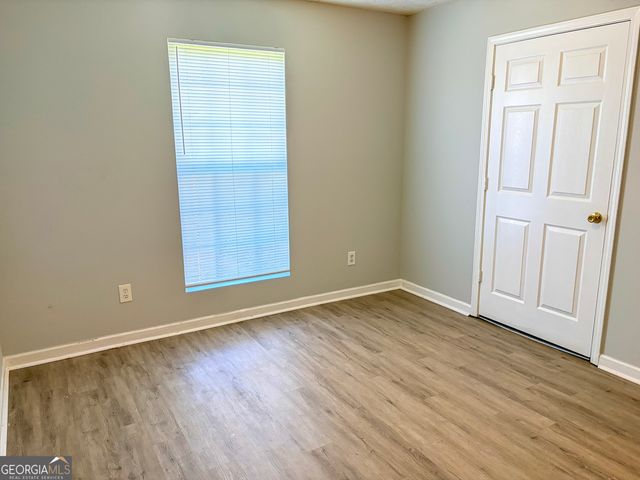 950 Foxworthy Lane, Riverdale, GA 30296