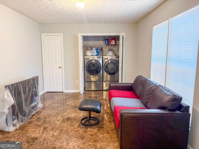 950 Foxworthy Lane, Riverdale, GA 30296