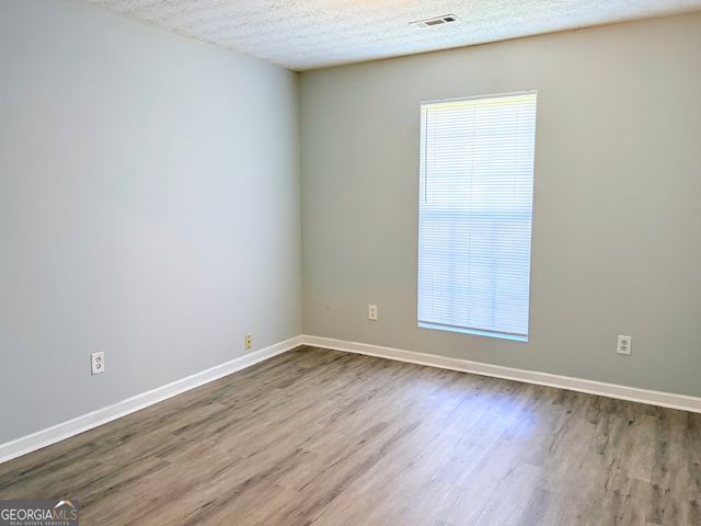 950 Foxworthy Lane, Riverdale, GA 30296
