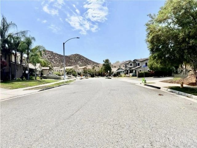 32040 Poppy Way, Lake Elsinore, CA 92532