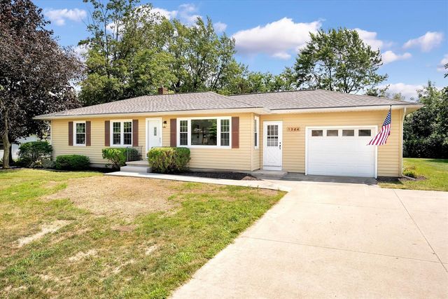 1244 Hillcrest Drive, Wayland, MI 49348
