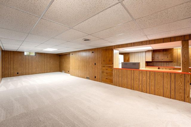 1244 Hillcrest Drive, Wayland, MI 49348
