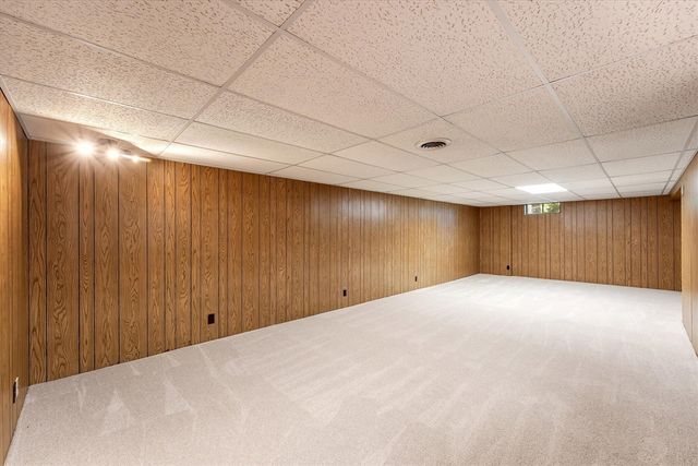 1244 Hillcrest Drive, Wayland, MI 49348