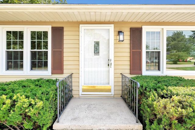 1244 Hillcrest Drive, Wayland, MI 49348