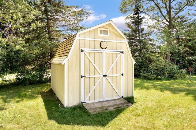 1244 Hillcrest Drive, Wayland, MI 49348