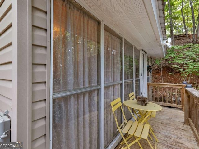87 Garden Lane, Cleveland, GA 30528