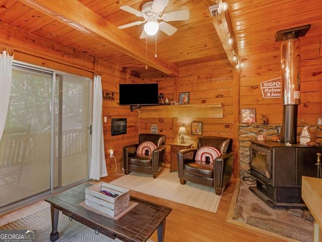 87 Garden Lane, Cleveland, GA 30528