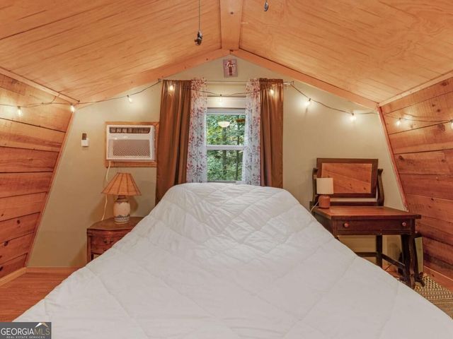 87 Garden Lane, Cleveland, GA 30528