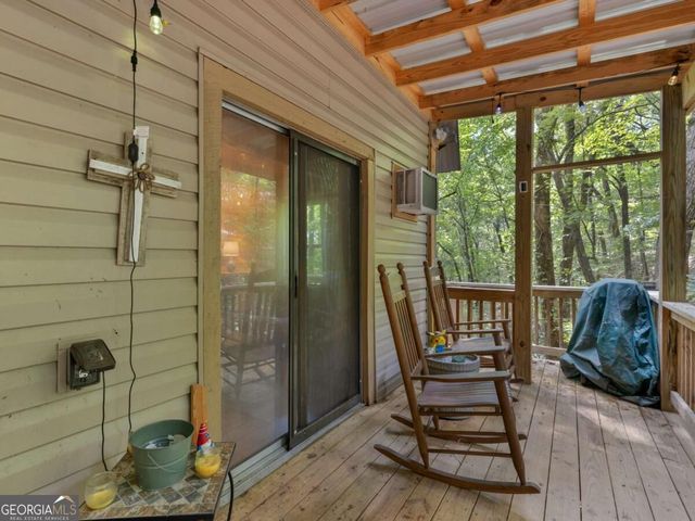 87 Garden Lane, Cleveland, GA 30528