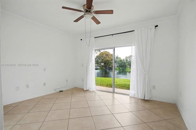 1731 NW 96th Ter 2J, Pembroke Pines, FL 33024