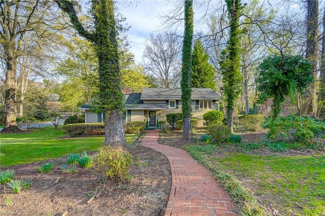 2729 Monticello Drive, Winston-salem, NC 27106