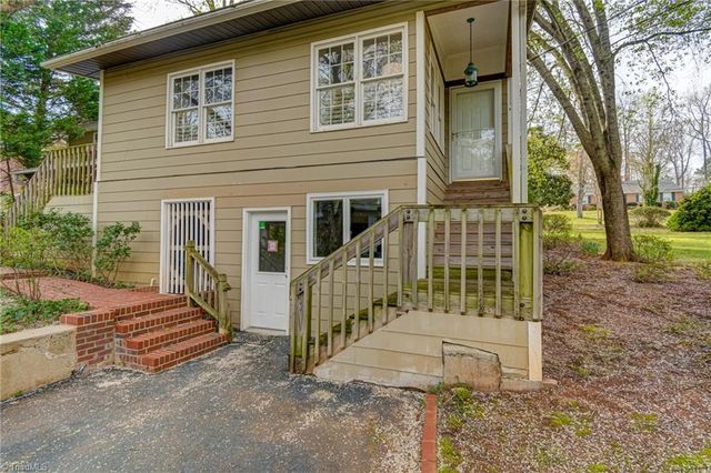 2729 Monticello Drive, Winston-salem, NC 27106