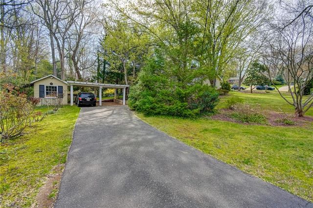 2729 Monticello Drive, Winston-salem, NC 27106