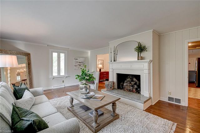 2729 Monticello Drive, Winston-salem, NC 27106