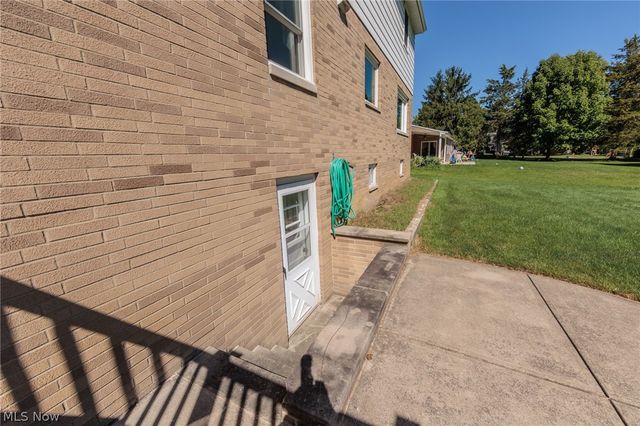 10415 Abbey Road, North Royalton, OH 44133