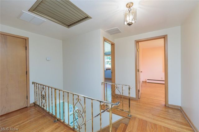 10415 Abbey Road, North Royalton, OH 44133